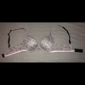 Victoria’s Secret push up bra 34B
